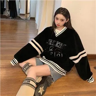 Letter Baseball Maglione